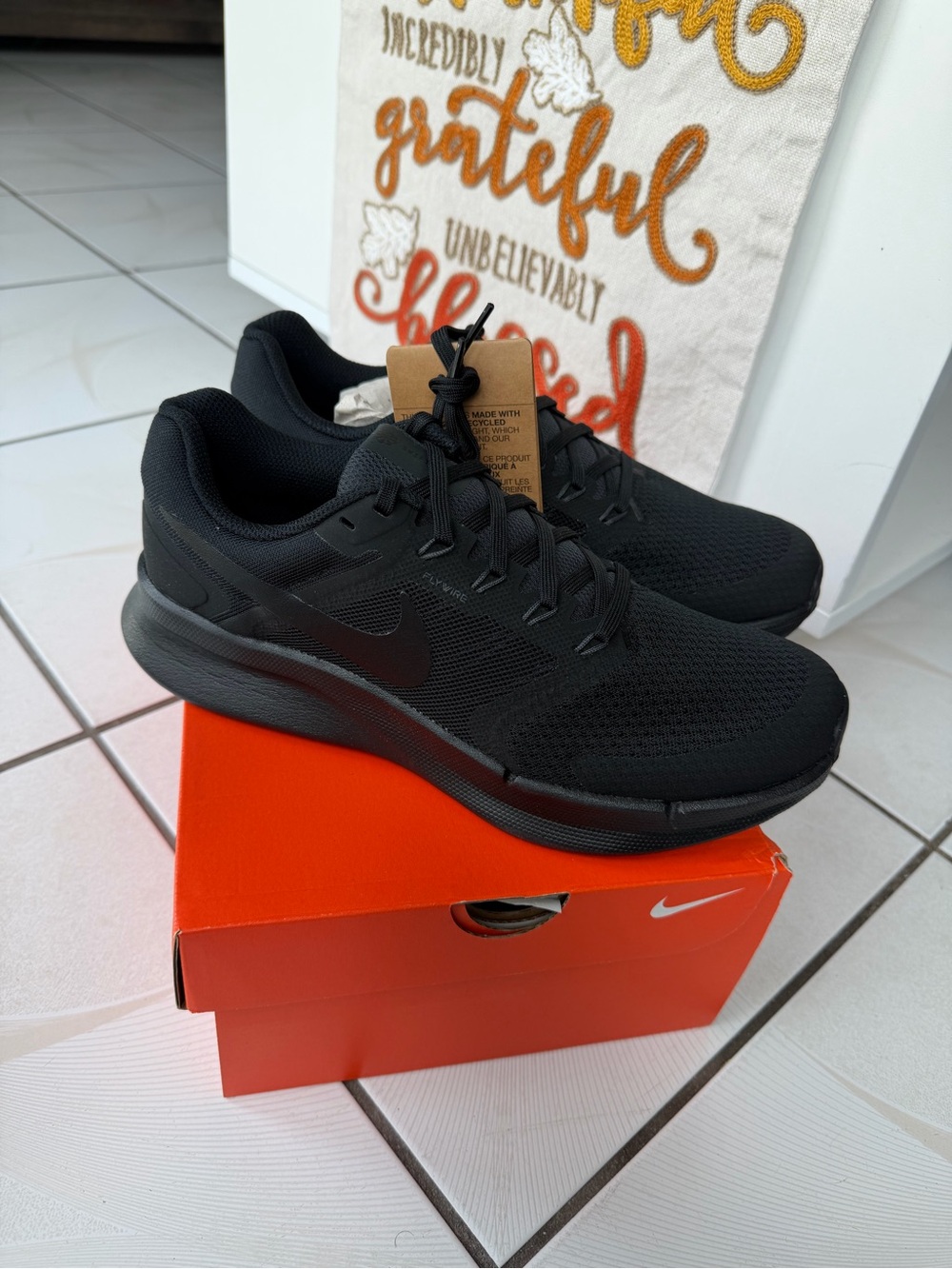 Nike Black Men's Lightweight Running Sneakers